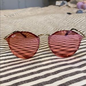 Raybans style Blaze Round in Gold pink mirror